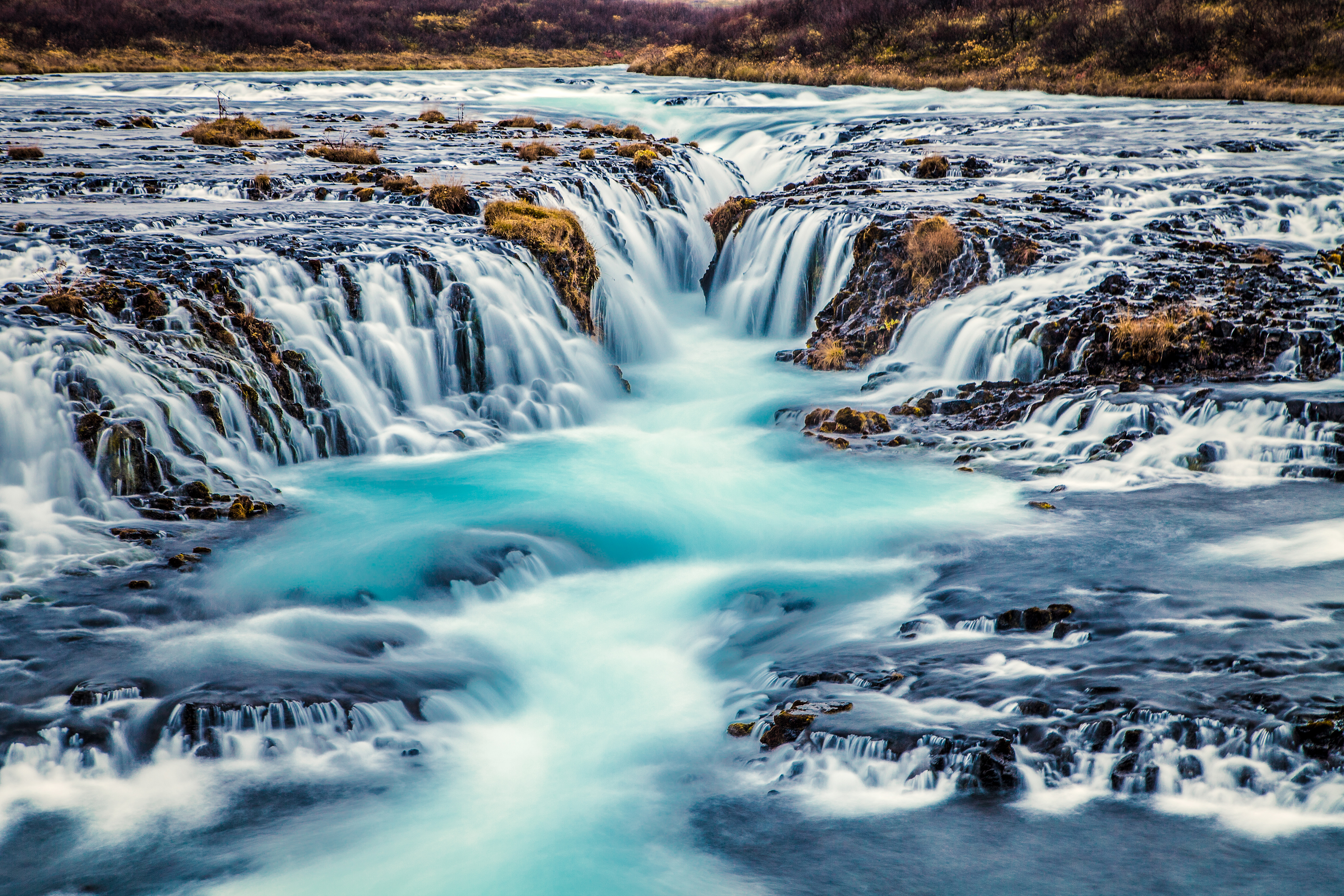 Красота воды река. Исландия река Тьоурсау. Водопад Бруарфосс. Водопад Годафосс, Исландия. Водопад Ниагара.