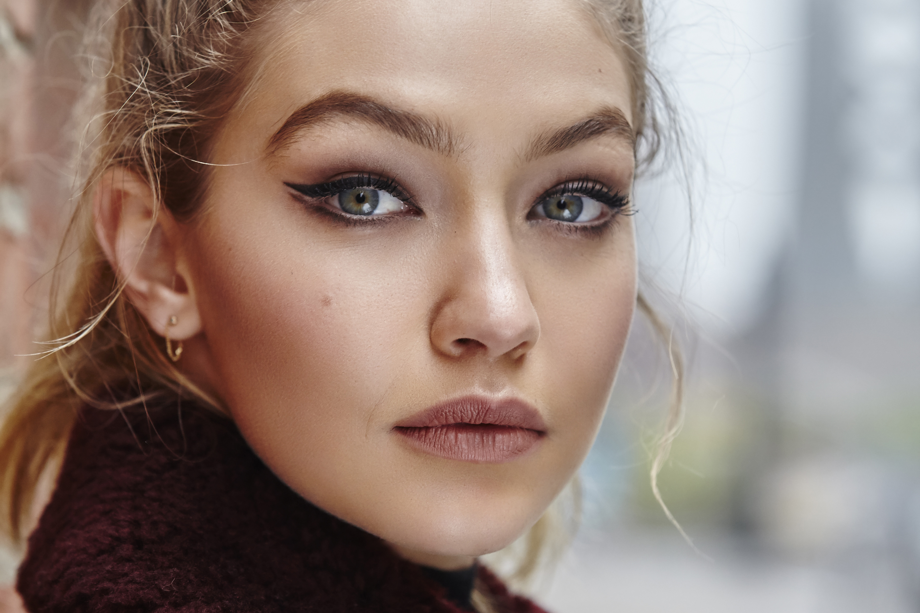 Gigi hadid. Джиджи Хадид. Брови Джиджи Хадид. Модель Джиджи Хадид. Джиджи Хадид портрет.