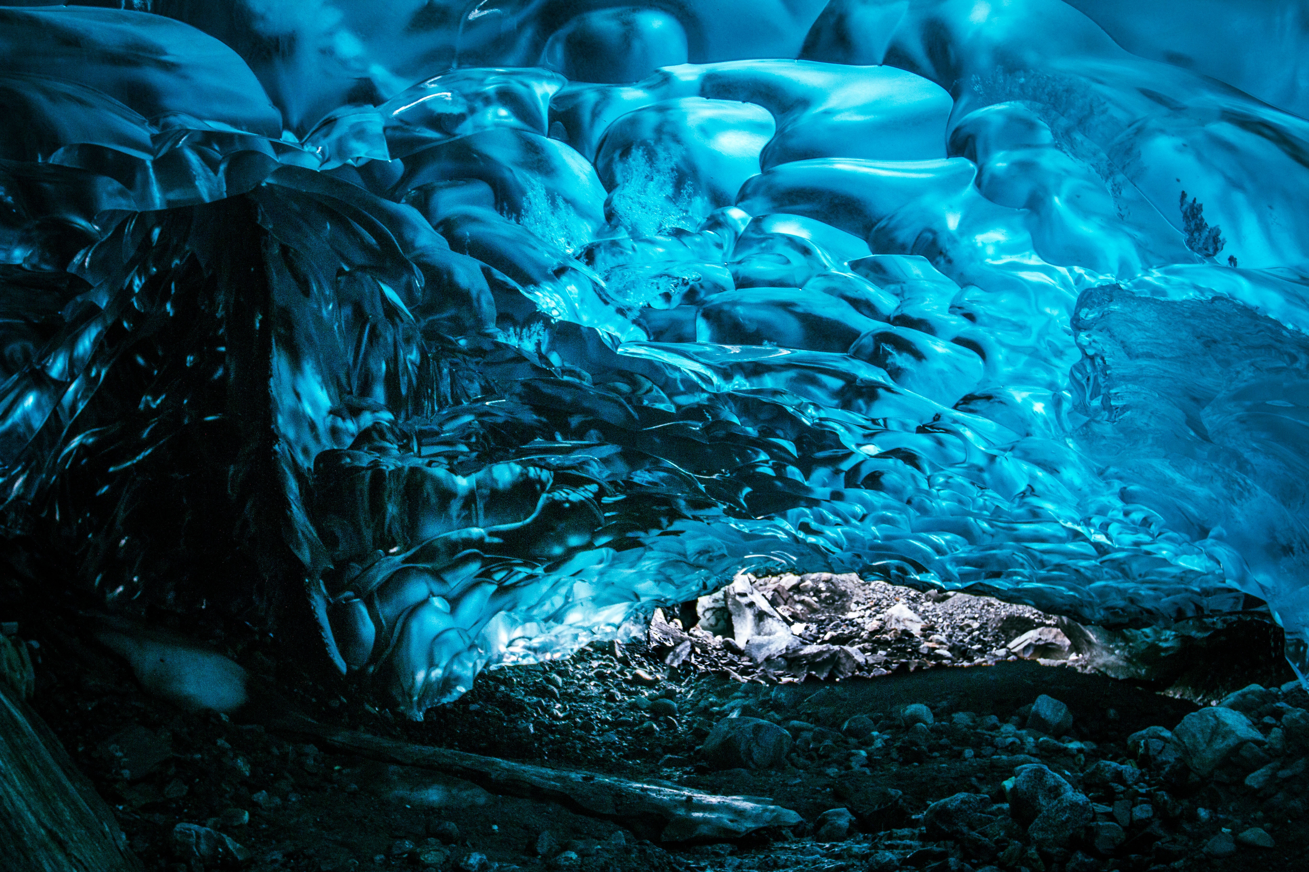 Лед без воды. Ледник Менденхолл. Ледник ватнайёкюдль. 1. Ледяные пещеры Менденхол, Аляска, США. Менденхолл Джуно.