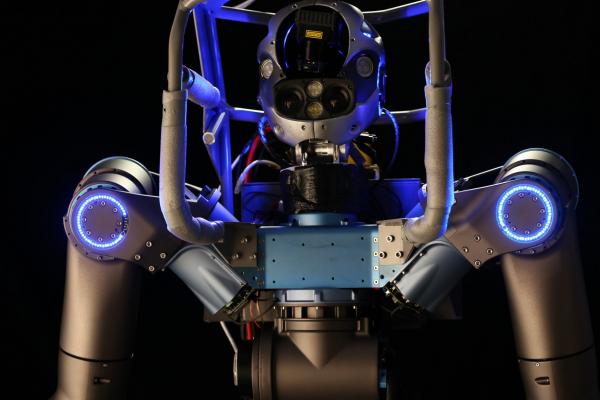 Робот-Шагающий Человек, Darpa 2015, HD, 2K, 4K